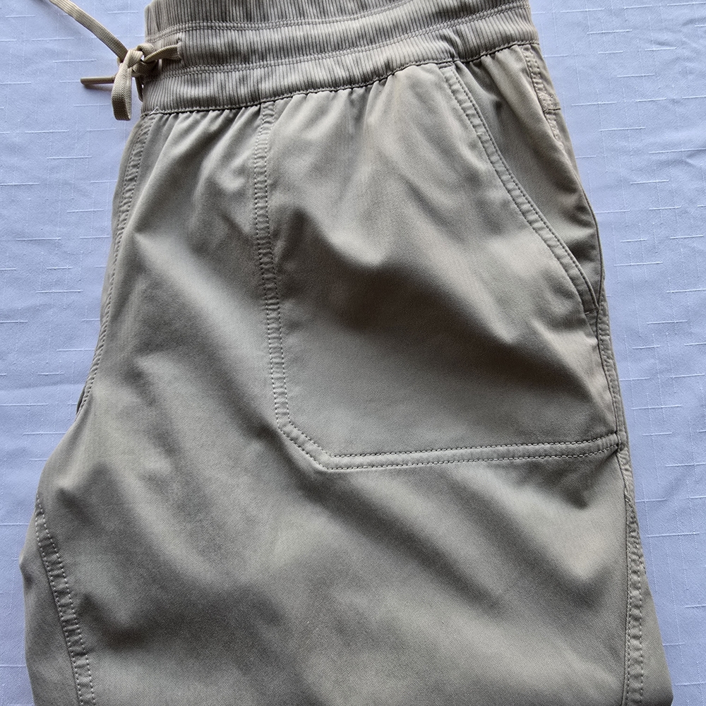 The North Face Tan Hiking Athleisure Gorpcore Capri Style Pants - Picture 11 of 11